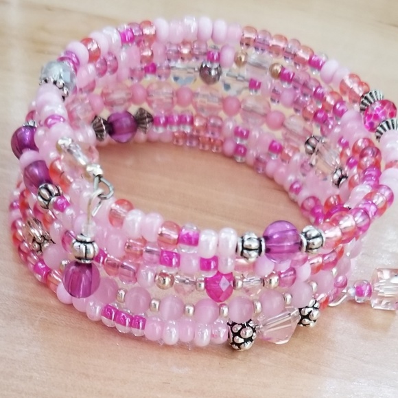 *New* Pink Beaded Memory Wire Bracelet - Picture 2 of 4